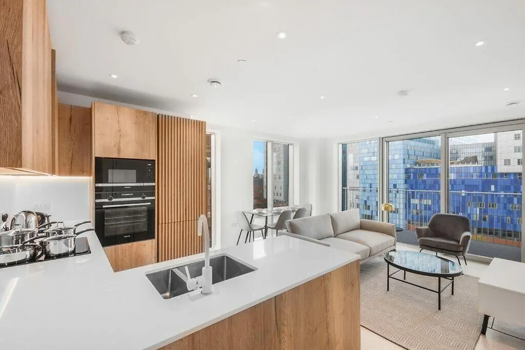 E1 Luxury Apartment London United Kingdom